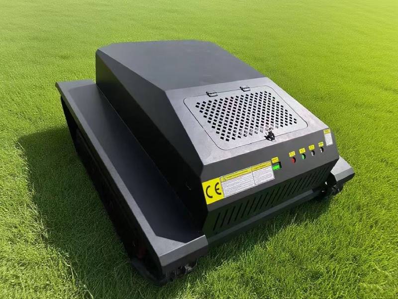 CX900T Plus Robot Lawn Mower: 900mm Cut, LED Lights, Engine Cover, 40° Slope Climb